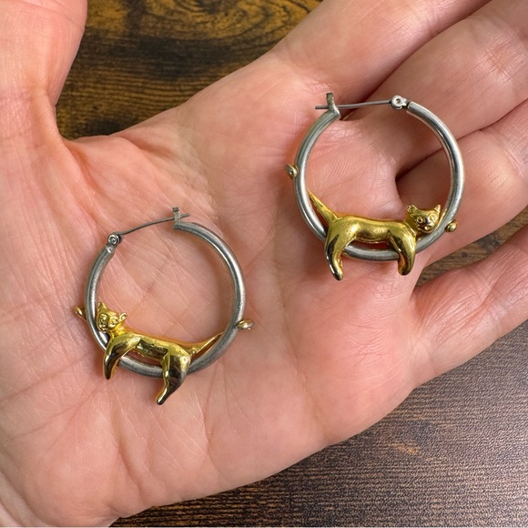 Vintage Jewelry - Vintage Cat Hoop Earrings Gold and Silver Tone